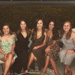 Meet your Posher, Danielle